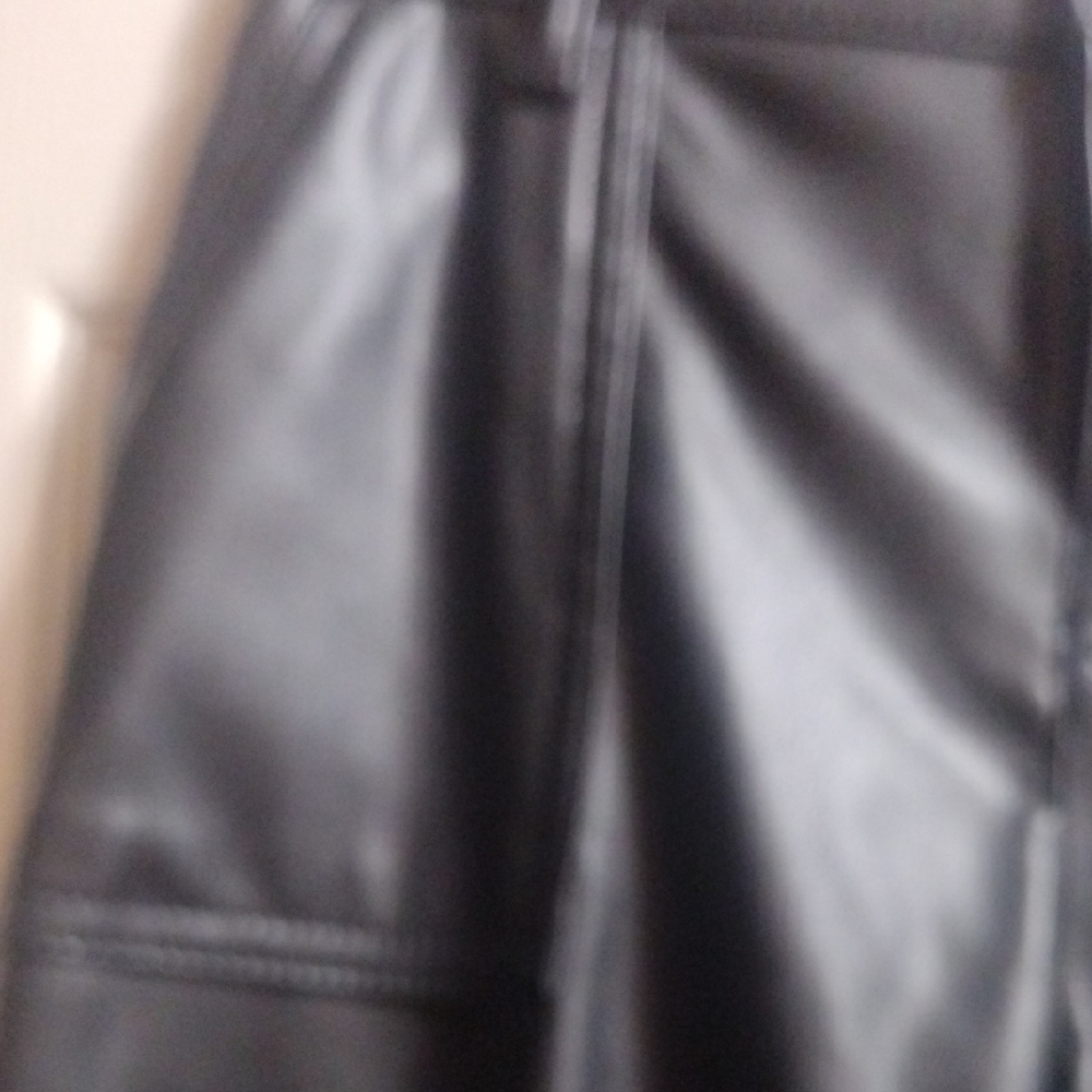 No Boundaries Black Faux Leather Cargo Pants - Picture 5 of 10